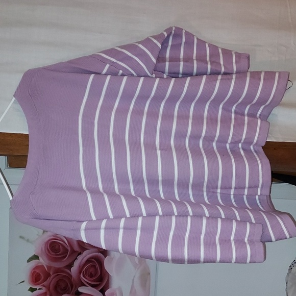 Sweater - Picture 2 of 4